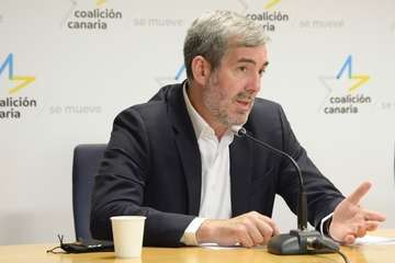 Rueda de prensa ofrecida por Clavijo y otros miembros de Coalición Canaria  (Foto Acfi Press)