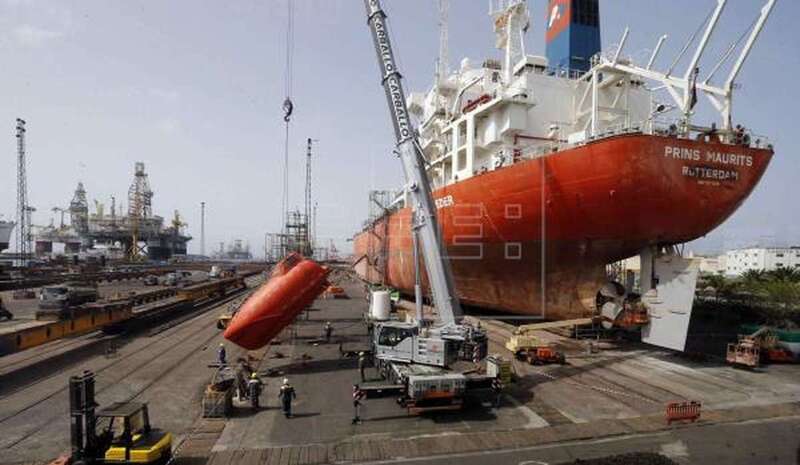 Imagen de archivo de Astilleros de Canarias (Astican) (Foto EFE / Elvira Urquijo A.)
