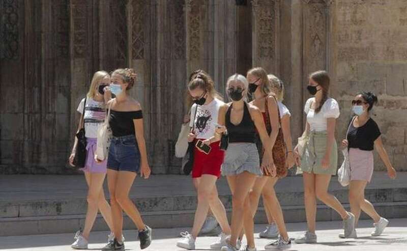 El mayor número de contagios se está produciendo entre los jóvenes/C7