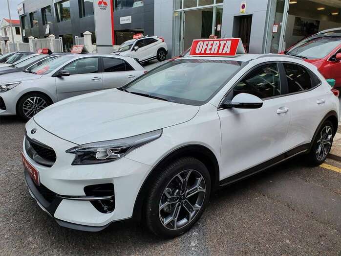 Exposición de vehículos usados/Multimedia.