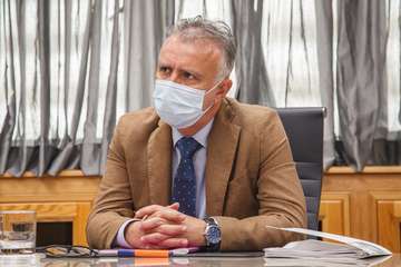 Reunión del presidente de Canarias, Ángel Víctor Torres, con el presidente del Cabildo de Gran Canaria, Antonio Morales/TA.