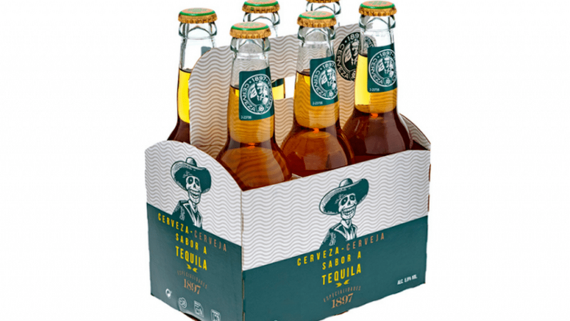 Botellas de cervez con defectos/TA.