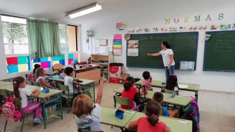 Alumnos en una clase de Primaria/TA.