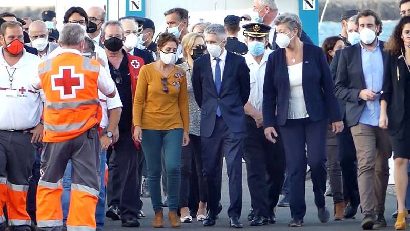 El ministro del Interior, ayer en el muelle de Arguineguín/Acfi Press.