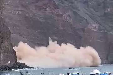 Derrumbe en un acantilado costero de La Gomera/TA.