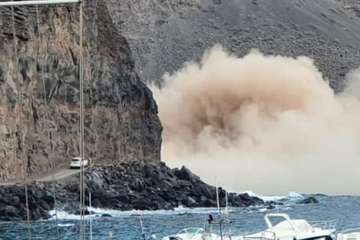 Derrumbe en un acantilado costero de La Gomera/TA.