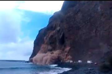 Momento del derrumbe/Twitter Darío Cabrera Ortíz@dariovgr.