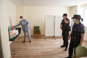  Se distribuyen 400 vacunas entre las islas para las primeras dispensaciones/TA y Acfi Press.