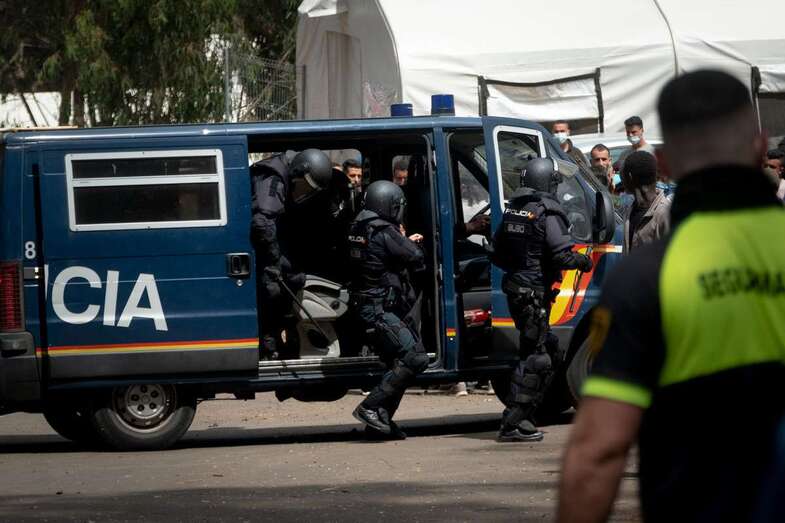 Disturbios en Las Raíces/Fran Pallero.