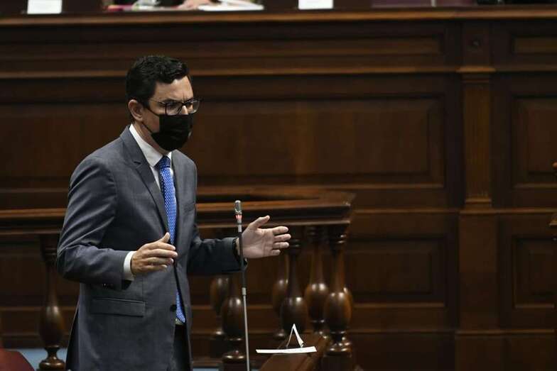 Pablo Rodríguez, durante su intervención en el Parlamento de Canarias / TA