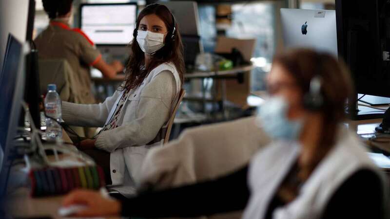 Imagen de archivo de trabajadoras en una oficina/Archivo.