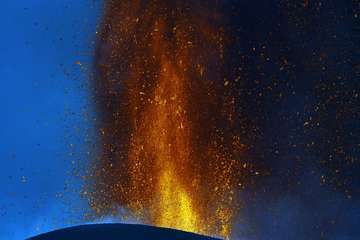 Imágenes nocturnas de la erupción de La Palma/Acfi Press.