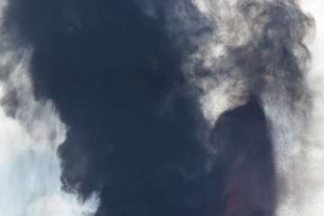 La erupción del volcán de La Palma en la jornada de este sábado por la tarde-noche/Acfi Press.
