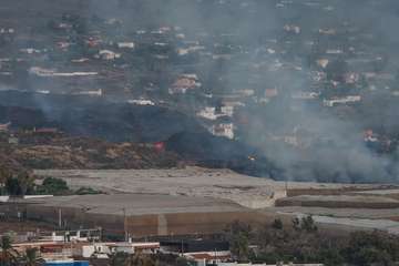 La erupción volcánica de La Palma durante la jornada de este domingo 3 de octubre/Acfi Press/IGME y otros.