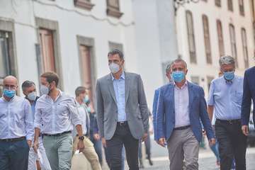 La erupción volcánica de La Palma durante la jornada de este domingo 3 de octubre/Acfi Press/IGME y otros.