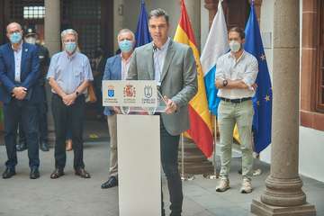 La erupción volcánica de La Palma durante la jornada de este domingo 3 de octubre/Acfi Press/IGME y otros.