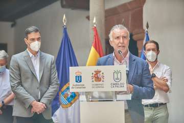 La erupción volcánica de La Palma durante la jornada de este domingo 3 de octubre/Acfi Press/IGME y otros.