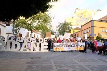 Mil personas exigen en La Palma soluciones para los afectados del volcán/Acfi Press.