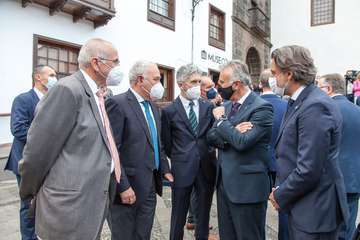 Los Reyes presiden el acto de homenaje al pueblo palmero/Acfi Press.