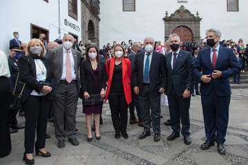 Los Reyes presiden el acto de homenaje al pueblo palmero/Acfi Press.