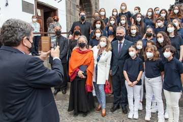 Los Reyes presiden el acto de homenaje al pueblo palmero/Acfi Press.