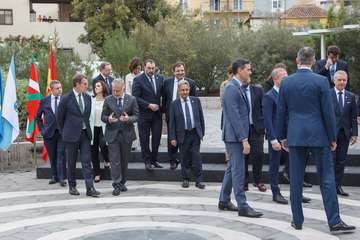  Sánchez y autonomías pactan en La Palma que habrá medidas fiscales para bajar la energía/Acfi Press.