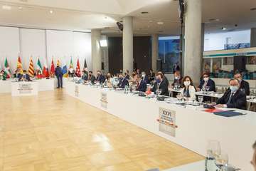  Sánchez y autonomías pactan en La Palma que habrá medidas fiscales para bajar la energía/Acfi Press.