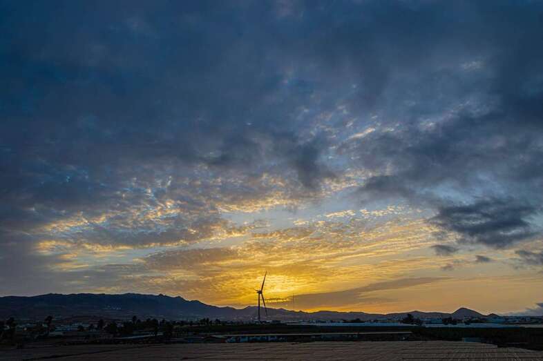 Cielo cubierto al atardecer en Telde/Antonio Rico.