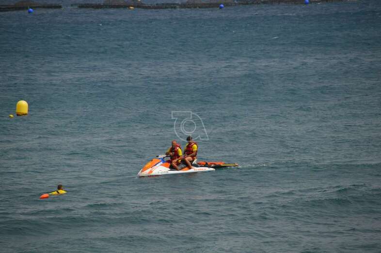 Moto acuático del servicio de Vigilancia y Salvamento en las playas de Telde/TA.