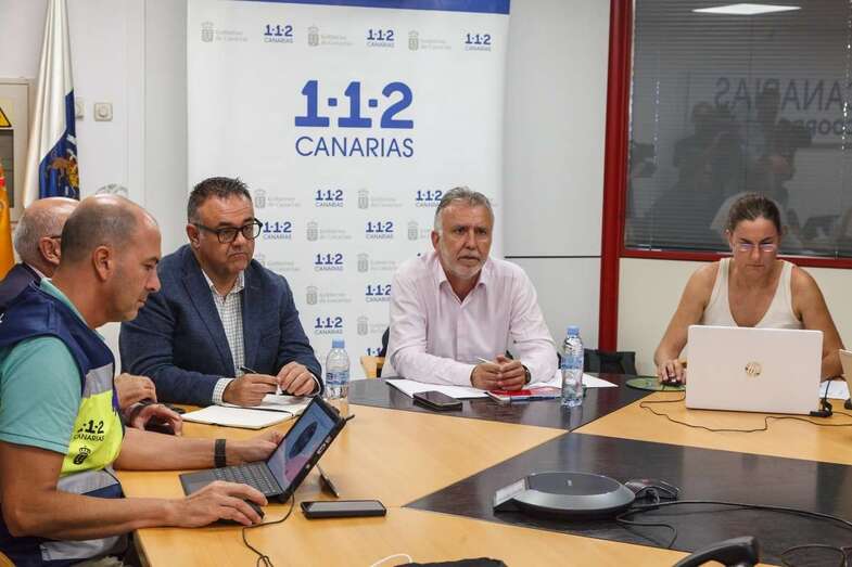 Ángel VÂ´ctor Torres preside la reunión de coordinación ante la posible afección a Canarias de un ciclón tropical/TA.