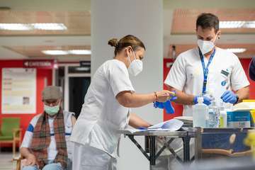 Canarias inicia la vacunación de la cuarta dosis adaptada a varientes Omicron/Acfi Press.