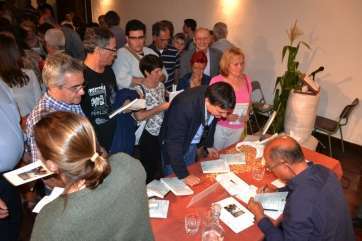 Momento del acto de anoche en El Círculo Cultural de Telde  (Foto Daniel Ojeda)