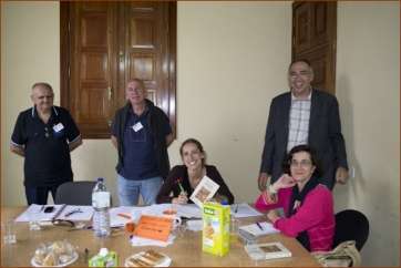 Integrantes del club de lectura de la biblioteca Saulo Torón (Foto Inma Perera)