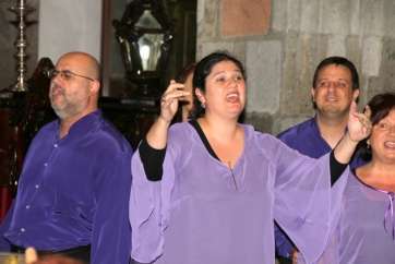 Momento de la actuación de un grupo (Foto Jesús Ruiz Mesa)