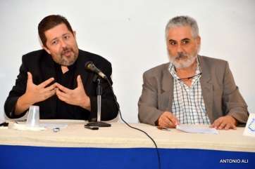 Momento del acto de esta noche en El Círculo Cultural de Telde (Foto Antonio Alí)
