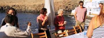 Grupo de artistas en Tufia (Foto Luis López)