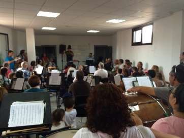 Alumnos del Colegio Iberia durante el ensayo (Foto TA)