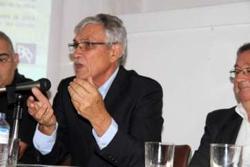 Pelayo Suárez, el pasado viernes en la presentación de su investigación en El Círculo Cultural de Telde (Foto Jesús Ruiz Mesa)