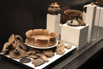 Una de las piezas históricas expuestas en la muestra (Foto Jesús Ruiz)