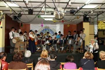 Momento de la actuación de Arnao en La Fraternidad (Foto Jesús Ruiz Mesa)