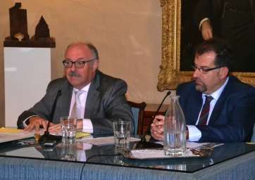 Imagen de la charla de esta tarde (Foto TA)