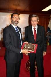 Entrega placa conmemorativa a la Armada del submarino Isaac Peral (Fotos de Jesús Ruiz Mesa)