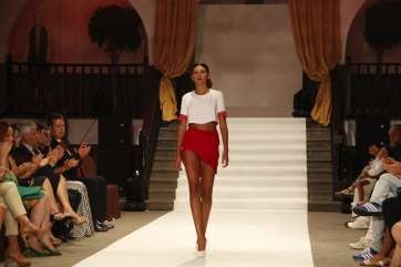 Idaira Santana en el certamen de moda (Foto José Manuel García)