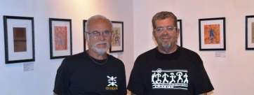 José Martín Feo y Alberto Roque, dos de los tres artistas que participan en la exposición (Foto TA)