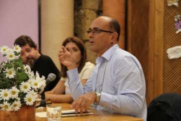 Imagen de la presentación del nuevo libro de Julio Pérez Tejera (Foto Jesús Ruiz Mesa)