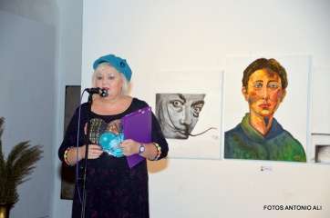 Mari Carmen Ramos, organizadora del acto, anoche en la ermita de San Pedro Mártir (Foto Antonio Alí)