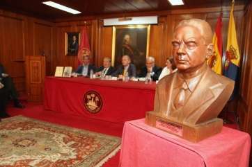 Presentación del libro de Manuel Campos (Foto Jesús Ruiz Mesa)