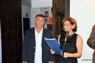 Lucana Falcón, la presidenta saliente, y Máximo Riol, el nuevo cabeza visible del Círculo Cultural de Telde (Foto Antonio Alí)