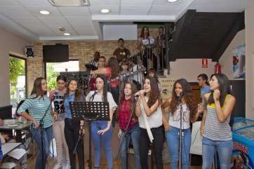 Miembros de la escuela (Foto TA)