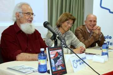 Borito (1i.), en una presentación en el Círculo Cultural (Foto TA)